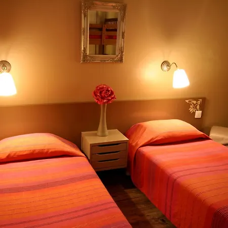Hotel Accendi Pipa 2*