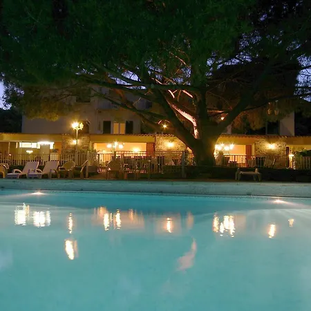Hotel Accendi Pipa 2*